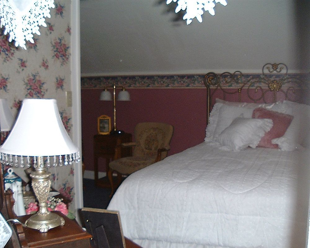 Victoria'S Bed And Breakfast Parowan Esterno foto